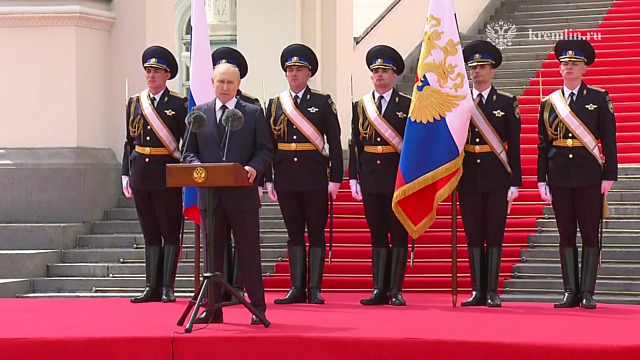 Владимир Путин обратился к военнослужащим и правоохранителям РФ. Фото: t.me/news_kremlin/2025