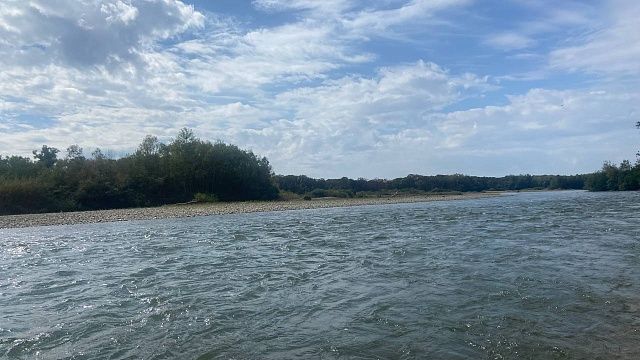 Бездыханное тело мужчины нашли в реке Краснодарского края