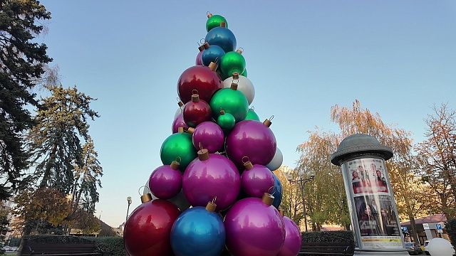Краснодар украшают к Новому году. Новости 28 ноября