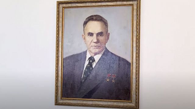 Мэр Краснодара рассказал, почему в его кабинете висят портреты Сталина и Косыгина