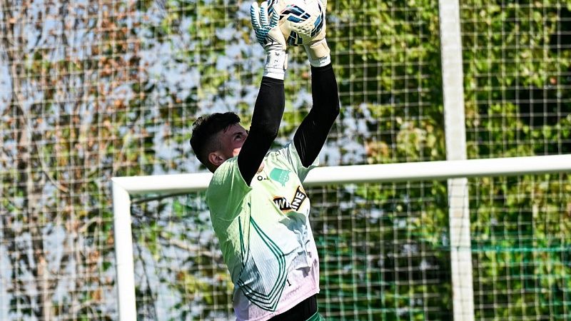 Станислав Агкацев отразил пенальти в матче между «Краснодаром» и «Ахматом»