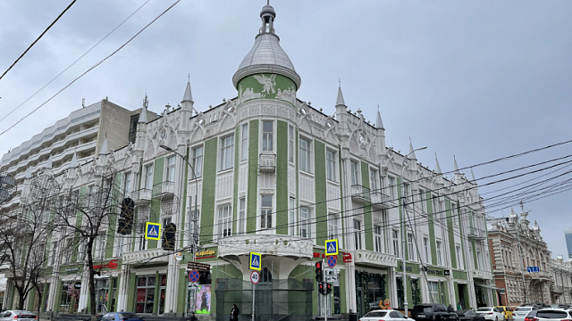 Историческое здание на углу улиц Красной и Гимназической. Фото: телеканал «Краснодар»