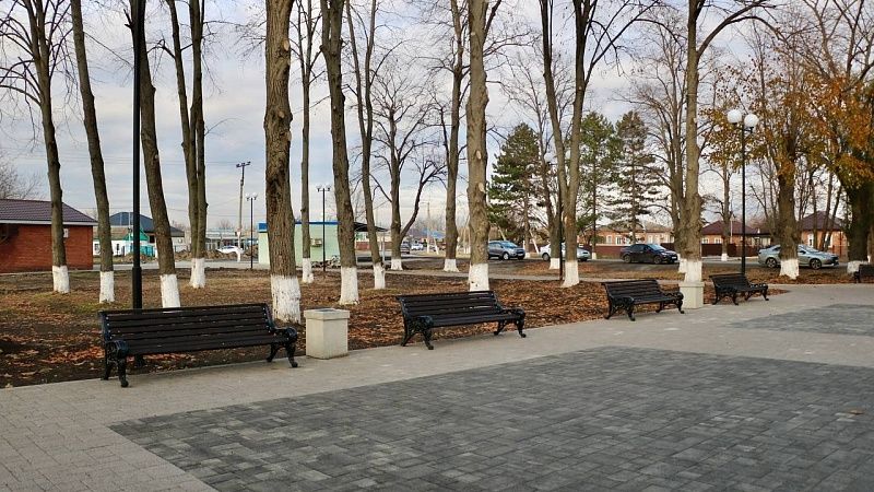 Парк близ Дома культуры благоустроили по нацпроекту в Тихорецком районе
