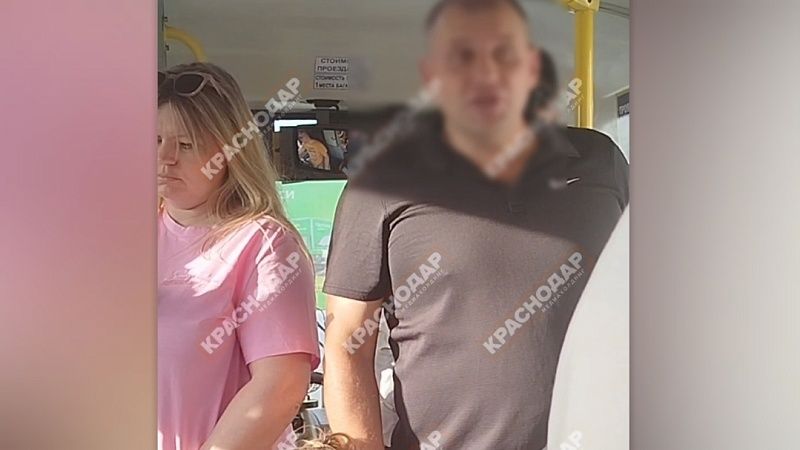 Неизвестный читал проповедь и просил подать в одном из автобусов Краснодара 