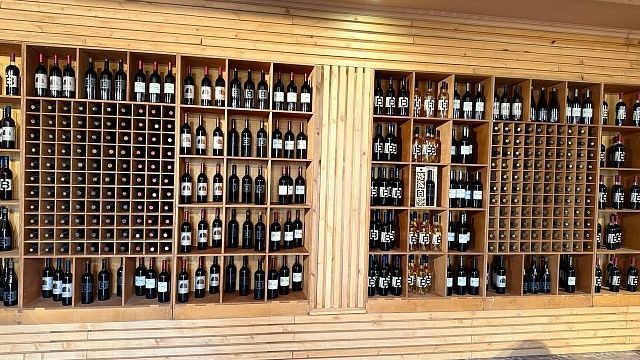 Продажи винодельческой продукции снизились на 18% в 2025 году на Кубани