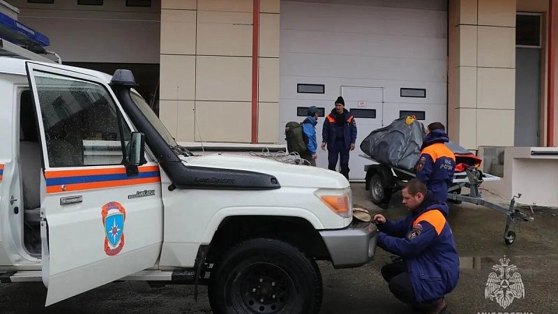Для устранения последствий паводков спасатели из Сочи направлены в Дагестан