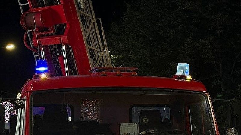 Двадцать человек провели ночь в воздухе из-за аварии на аттракционе в Японии