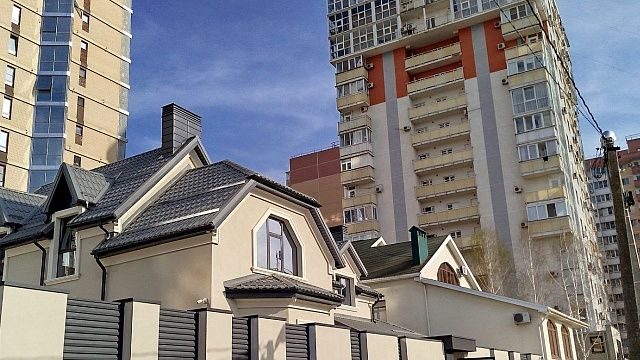 Снижение затоваренности рынка жилья ожидают во втором полугодии на Кубани