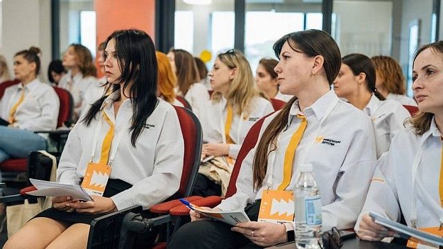 В колледжах и техникумах Кубани к работе приступили 83 советника директоров Фото: пресс-служба администрации Краснодарского края