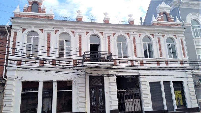 Фасад особняка начала XX века отреставрировали на Карасунской в Краснодаре