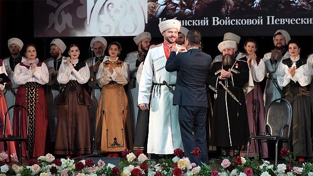 214 лет Кубанскому казачьему хору, акция «Свои для Своих». Новости 20 октября