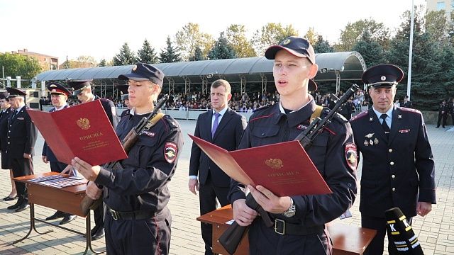 Курсанты университета МВД приняли Присягу сотрудника органов внутренних дел
