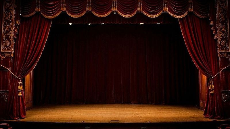 Форма Михаила Ефремова впечатлила Эвелину Блёданс