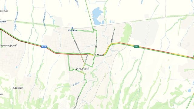Пробка протяженностью более 30 км образовалась около поселка Ильского на Кубани