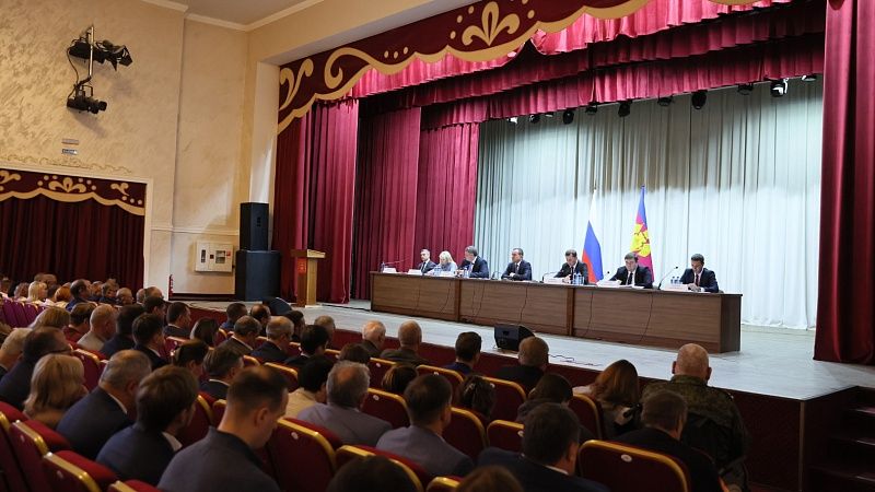 Почти 1,5 млрд рублей направят в этом году на развитие Староминского района