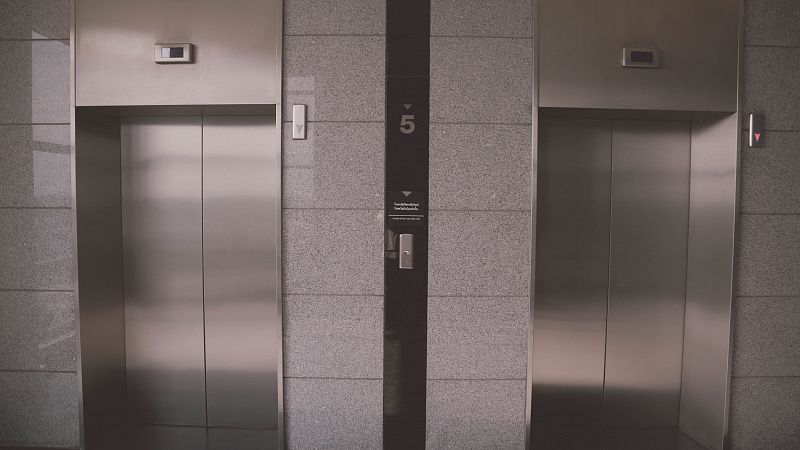 В Госдуме создана рабочая группа для разработки механизма быстрой замены лифтов в домах по программе капремонта