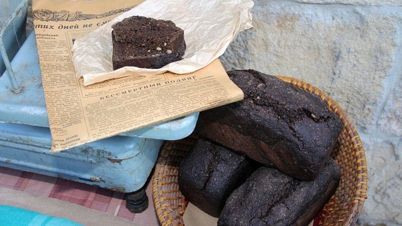 Блокадный хлеб испекли в пекарне Свято-Серафимовского храма в Анапе 