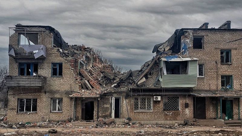 Сотрудники «Белого ангела» избили прикладами женщину и забрали детей в ДНР