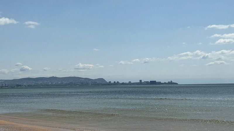 Водолазы подняли 88 мешков мазута с морского дна в Анапе