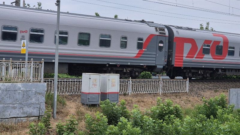 Из-за атаки дронов ВСУ приостановлено движение поездов в Воронежской области