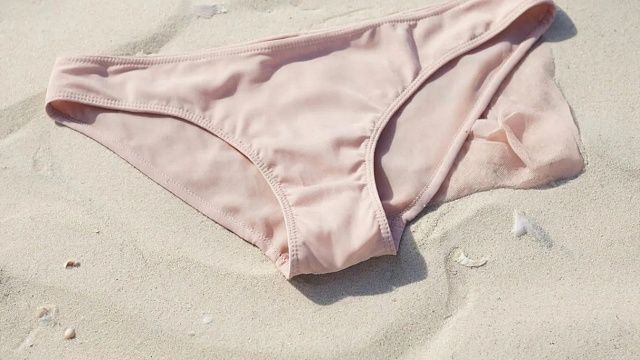 Ношенные в бане трусы за 50 тысяч рублей продала блогерша Анастасия Буквецкая