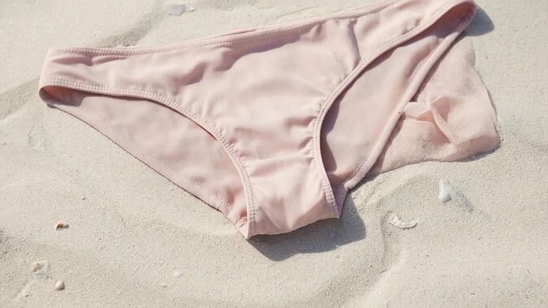 Ношенные в бане трусы за 50 тысяч рублей продала блогерша Анастасия Буквецкая