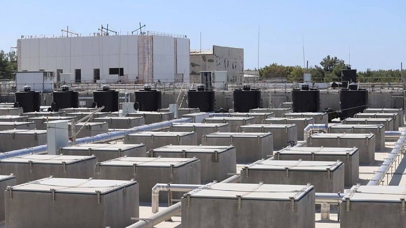 Замминистра строительства России проверил строительство водовода в Геленджике