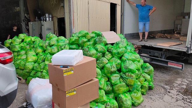 Краснодарские доброделы вновь на Донбассе с 10 тоннами гуманитарной помощи