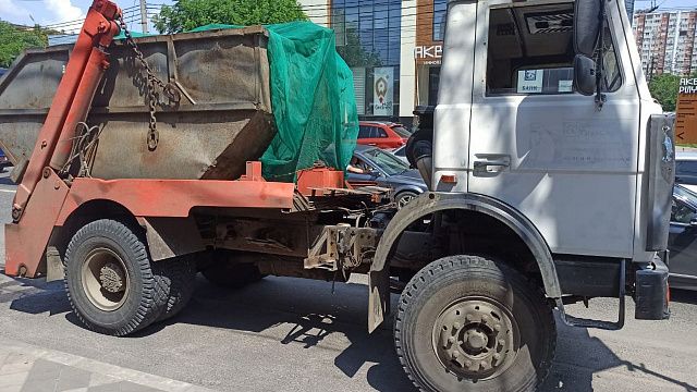 В Краснодаре задержали «чёрных» мусорщиков. Фото: пресс-служба Управления МВД России по г. Краснодару