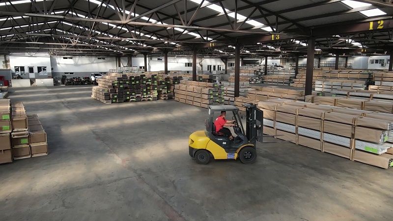 Выпуск импортозамещающей продукции наладили предприятия Кубани и новых регионов