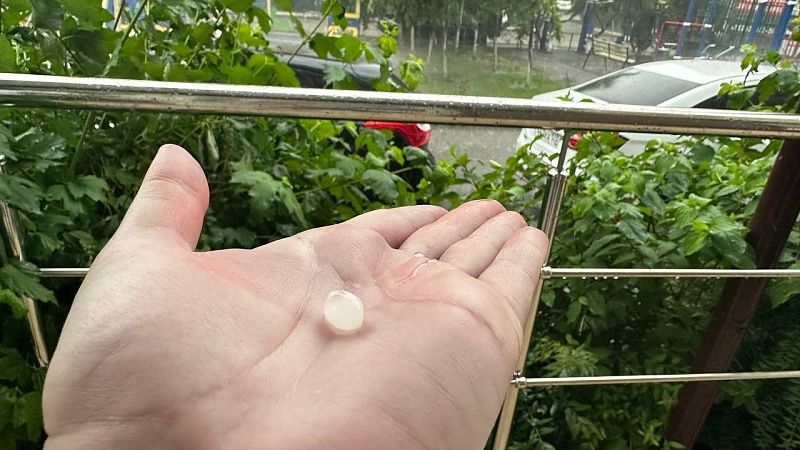Дождь, град и ураганный ветер обрушатся 13 июня на Краснодарский край