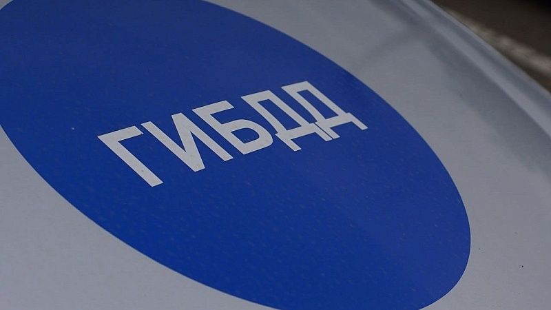 Из-за пожара на нефтебазе перекрыли трассу под Тихорецком