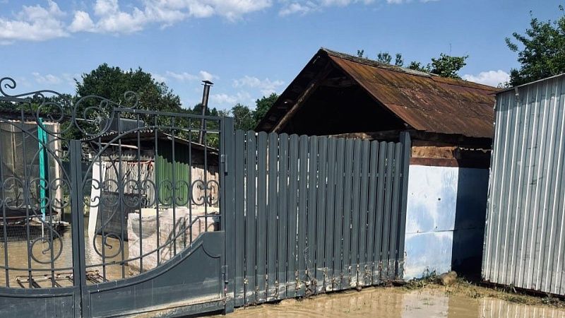 Уровень воды спал в реках подтопленного паводками Северского района