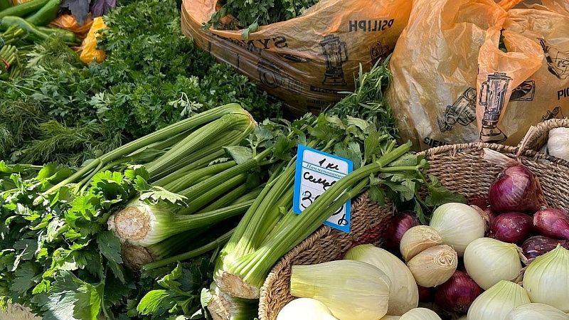 Продукцию сомнительного качества обнаружили на прилавках ярмарки в Краснодаре