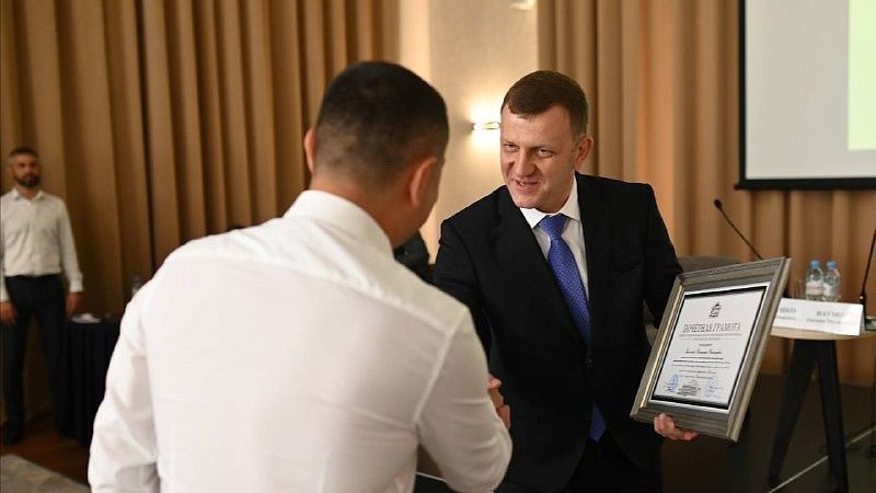 Первые лица Краснодара наградили работников торговли на торжественной церемонии
