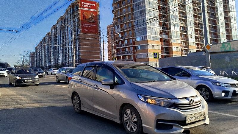 Объем выданных автокредитов сократился на 51% за год на Кубани