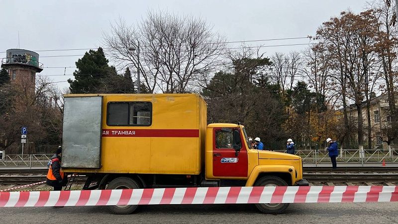 Шесть автобусов выйдут на маршрут №0 из-за нового провала в Краснодаре