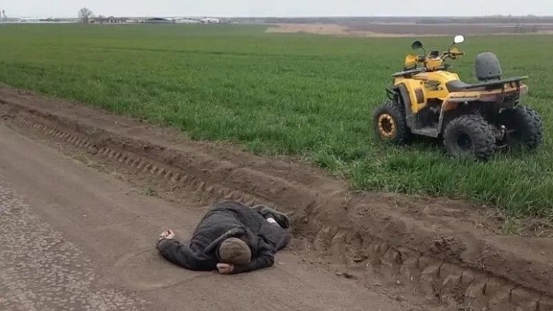 Полицейские спасли мужчину и выяснили, что он находится в розыске на Кубани 