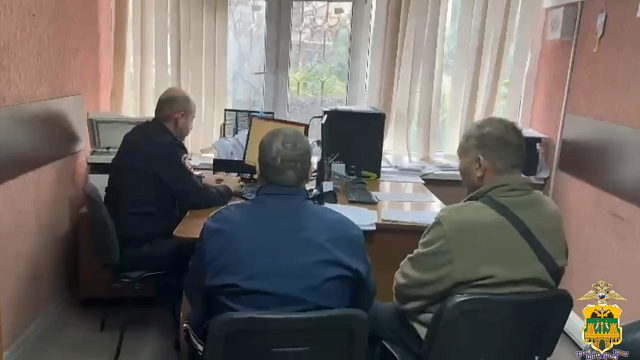 Полиция привлекла к ответственности двух маршрутчиков за драку на дороге в Сочи