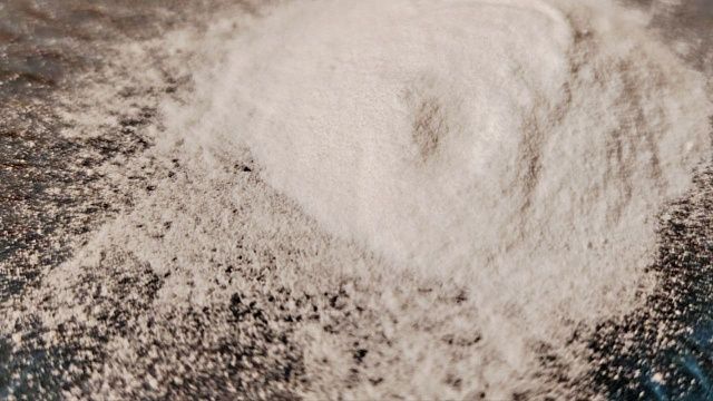 Почти килограмм мефа изъяли полицейские в подпольной нарколаборатории в Сочи 