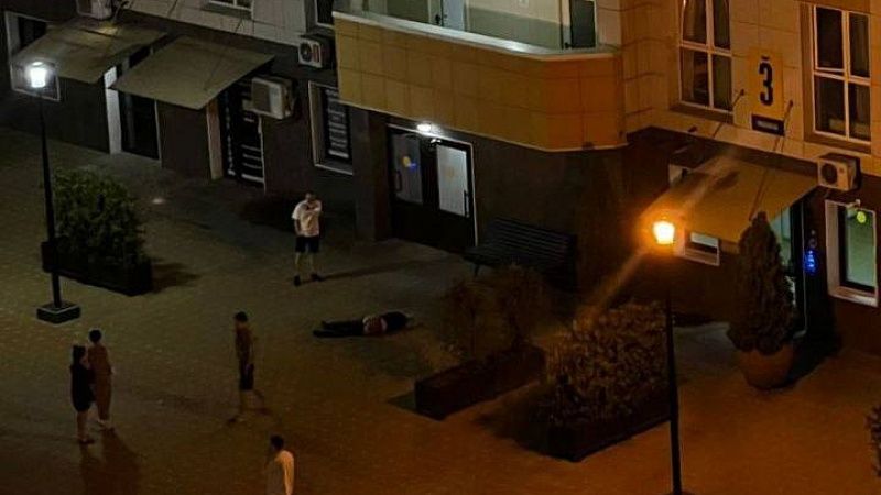Девушка выпала с балкона и разбилась насмерть в одном из ЖК Краснодара 