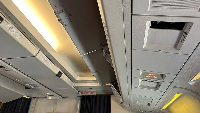 На запасных аэродромах сели почти 20 самолётов, летевших в Пулково