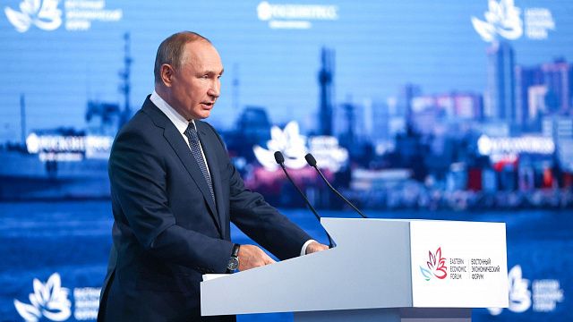 Владимир Путин: Россия проводит спецоперацию и помогает Донбассу в соответствии с Уставом ООН