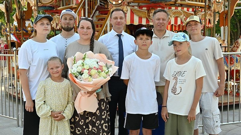 Многодетная семья из Екатеринбурга по приглашению Путина отдохнула в Сочи