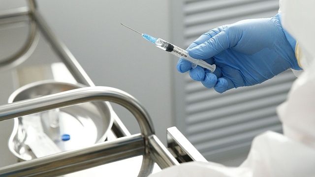 Более половины кубанцев вакцинировались от гриппа