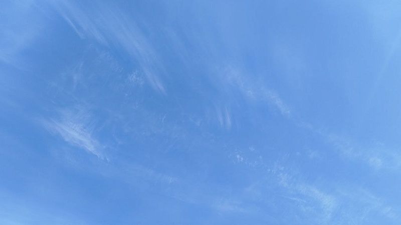 В МЧС назвали причину громкого хлопка над Краснодаром и Горячим Ключом