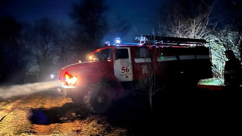 Крупное возгорание камыша ликвидировали в пригороде Краснодара