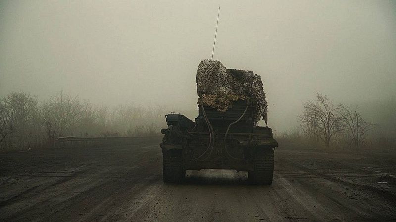 Одним выстрелом под дуло танка остановил прорыв ВСУ российский военный