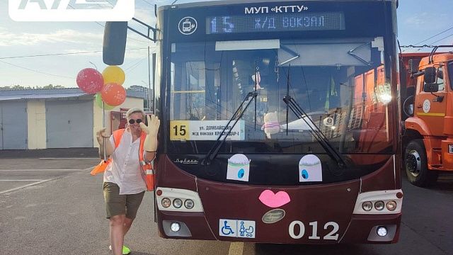 Троллейбусное движение Краснодара отметило 74-ю годовщину. Фото: t.me/kttukrd