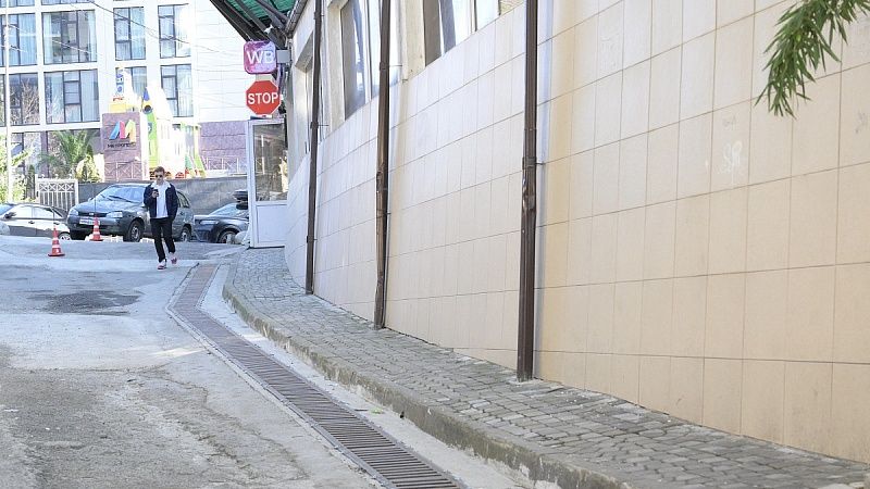 Более 30 км ливневок очистили в Сочи в связи с предстоящими осадками